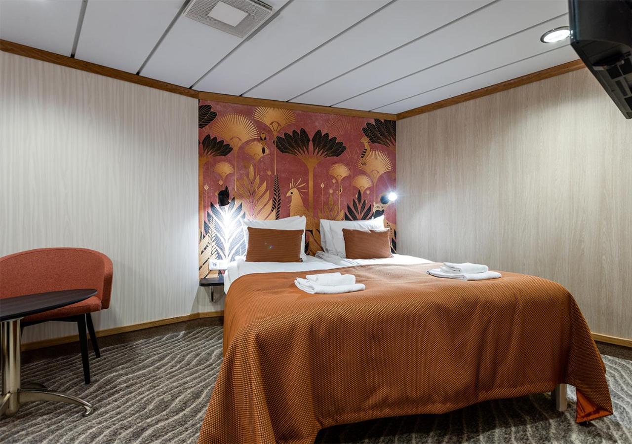  Viking Line Ferry Gabriella - One-way Journey From To Stockholm *